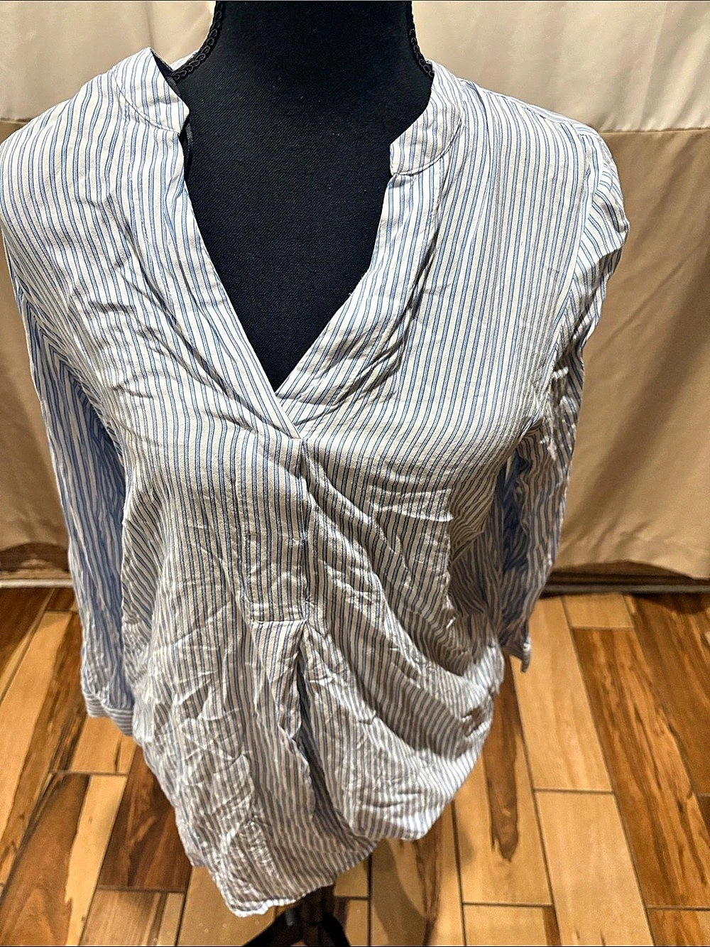 H&M Women's Striped V-Neck Blouse